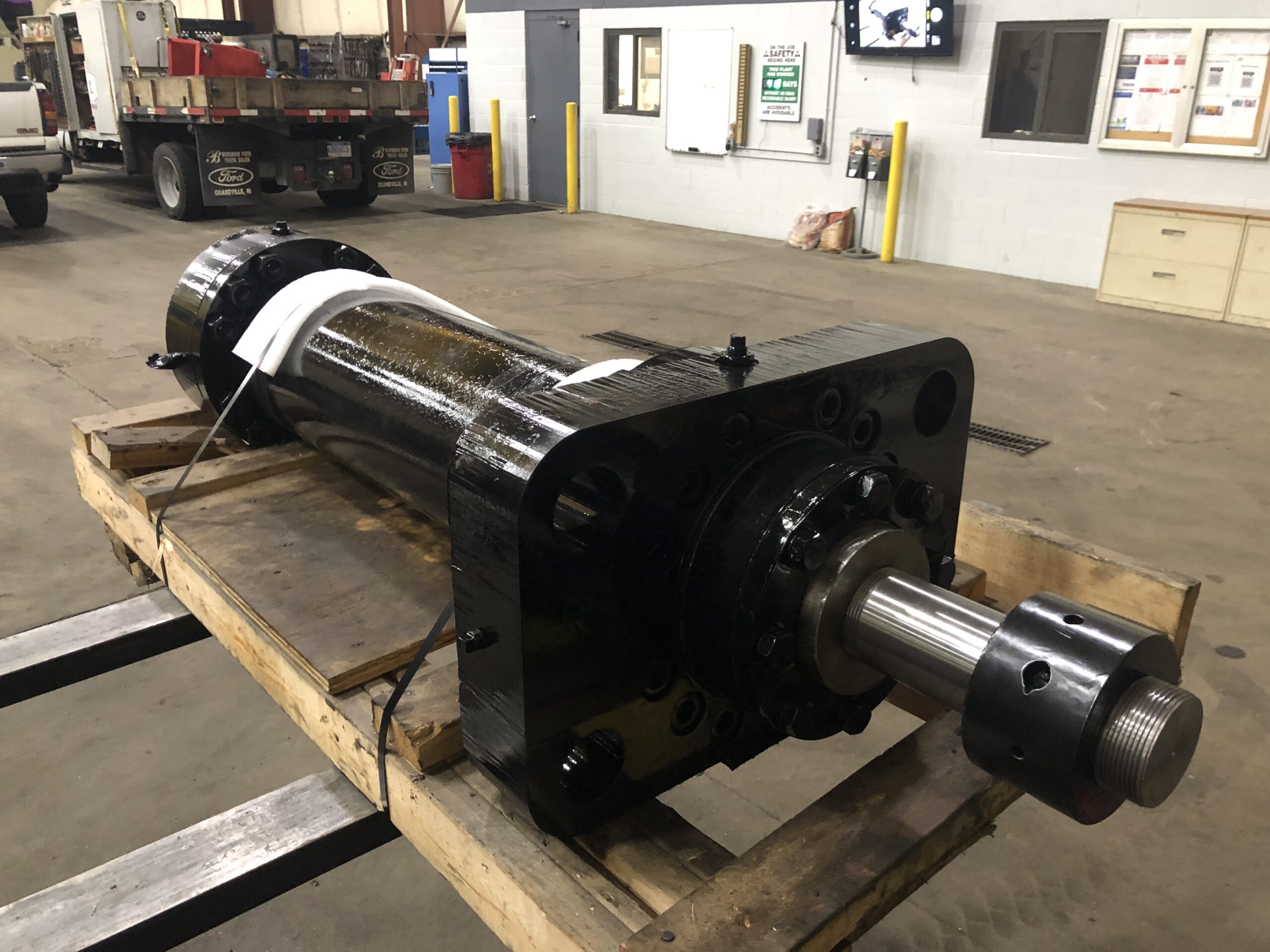 Hydraulic cylinder repair